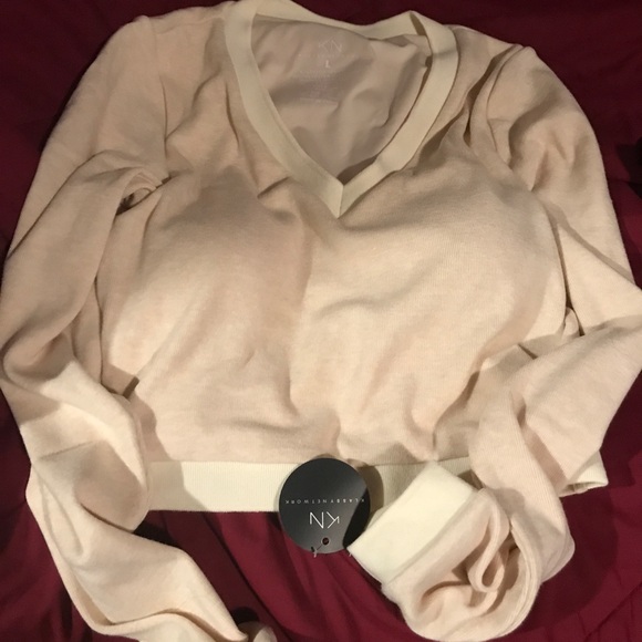 Klassy Network Knit Long Sleeve V Neck Crop Brami Cream L NWT - Picture 2 of 5